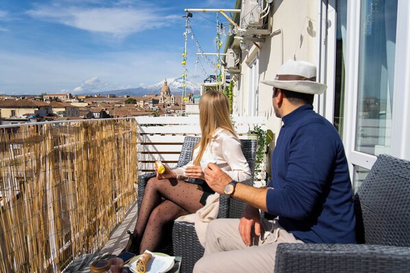 Superior Double or Twin Room, Mountain View | Terrace/patio - Finestra Sulla Sicilia (Catania)