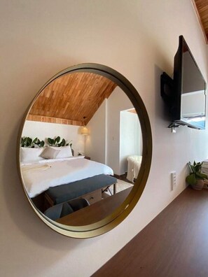 6 habitaciones, tabla de planchar con plancha, wifi y ropa de cama 