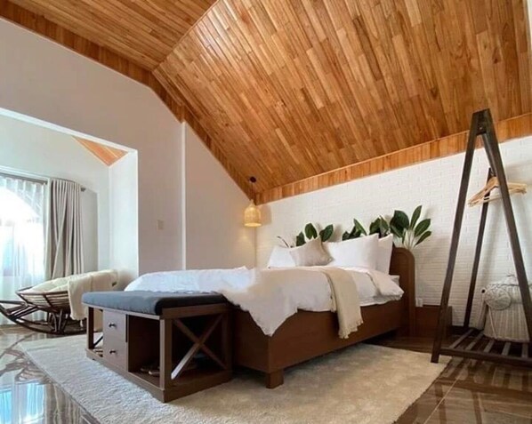 6 habitaciones, tabla de planchar con plancha, wifi y ropa de cama