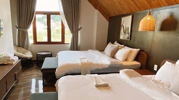 6 quartos, ferros/tábuas de passar roupa, Wi-Fi, roupa de cama