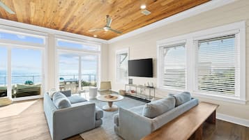 House, 6 Bedrooms, Private Pool, Ocean View | Living area | 55-inch Smart TV with digital channels, Netflix, Hulu