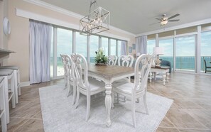 تناول الطعام