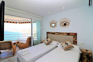 2 bedrooms, WiFi, bed sheets - Lovely apartments with sea view

 (Benidorm)