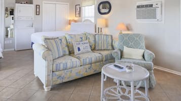 1 bedroom, iron/ironing board, WiFi (free), bed sheets