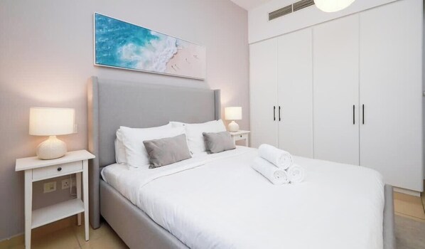 2 bedrooms, iron/ironing board, free WiFi, bed sheets