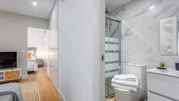 1 bedroom, iron/ironing board, bed sheets