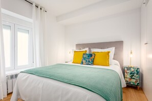 1 bedroom, iron/ironing board, bed sheets