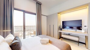 1 habitación, tabla de planchar con plancha, wifi gratis y ropa de cama