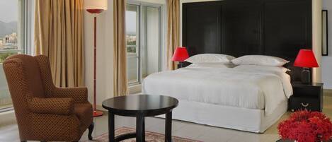 Habitación junior, vista a la ciudad | Escritorio, espacio para trabajar con laptop y wifi gratis