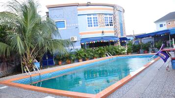 Alberca al aire libre