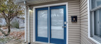 RiverTown Retro: 1990s Retreat