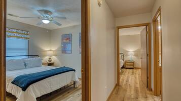 2 chambres, fer et planche Ă repasser, lit parapluie, Wi-Fi