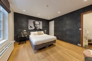 4 bedrooms, free WiFi