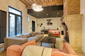 Luxury House | Living area