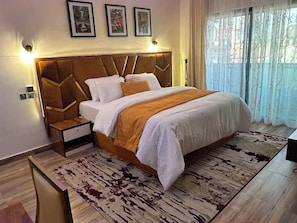 Deluxe Room, City View | Desk, laptop workspace, free WiFi - RKD SUITES Asaba (Asaba)