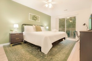 3 bedrooms, desk, free WiFi, bed sheets - The Fairways at River Oaks 25D (Myrtle Beach)