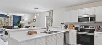 The Fairways at River Oaks 25D