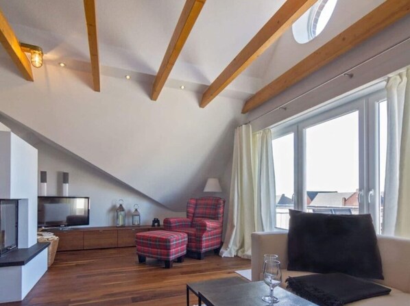 Living area - Holiday Apartment Norddeich Loft (Norden)