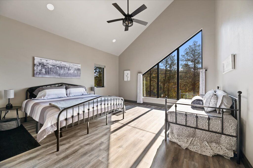 4 chambres, fer et planche à repasser, Wi-Fi, draps fournis