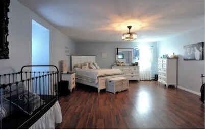 Spacious house in charming Avoca NY with WiFi, AC and eight person, hot tub.