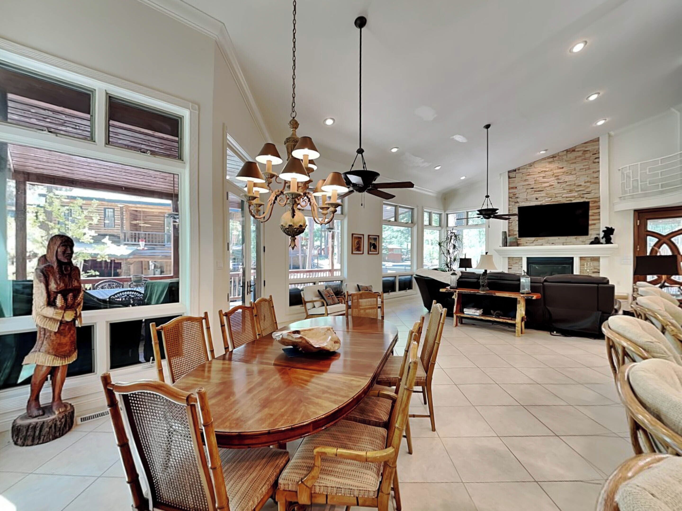 House (4 Bedrooms) | Property amenity