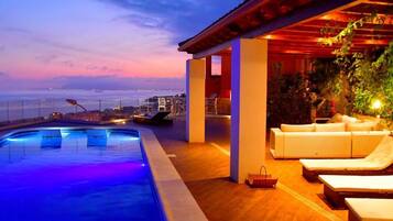 Villa | Pool | Outdoor pool
