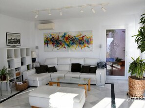 Villa | Living area - Rincon del Mar Comfortable Holiday Residence (Rincon de la Victoria)