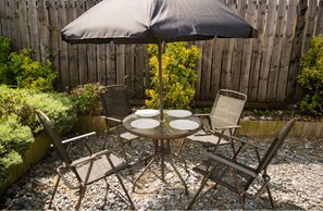 Outdoor dining - Cool Happens Here, Book Your Spot (South Shields)