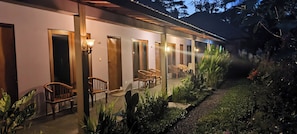 Comfort Double Room, Garden View | Terrace/patio - Tanggu homestay  (Ubud)
