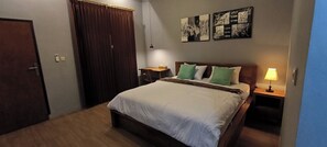 Comfort Double Room, Garden View | Desk, laptop workspace, free WiFi - Tanggu homestay  (Ubud)