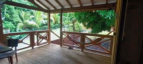 Le Ti'nid comfortable cabin Mango