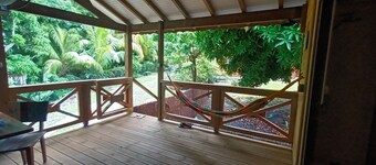 Le Ti'nid comfortable cabin Mango