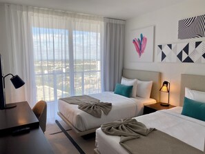 3 chambres, fer et planche à repasser, Wi-Fi, draps fournis