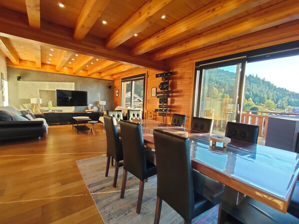 تناول الطعام