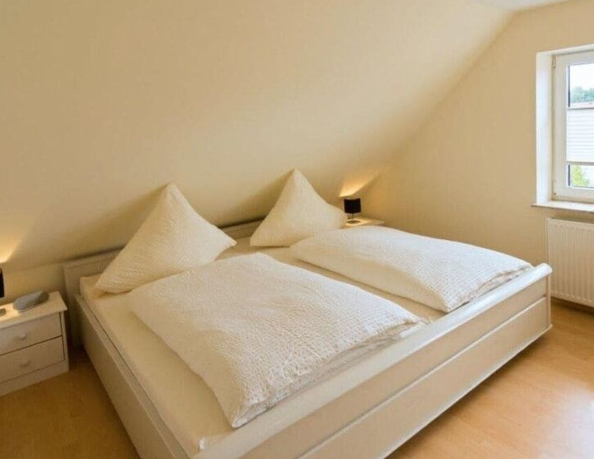 5 Schlafzimmer, individuell eingerichtet, Bügeleisen/Bügelbrett