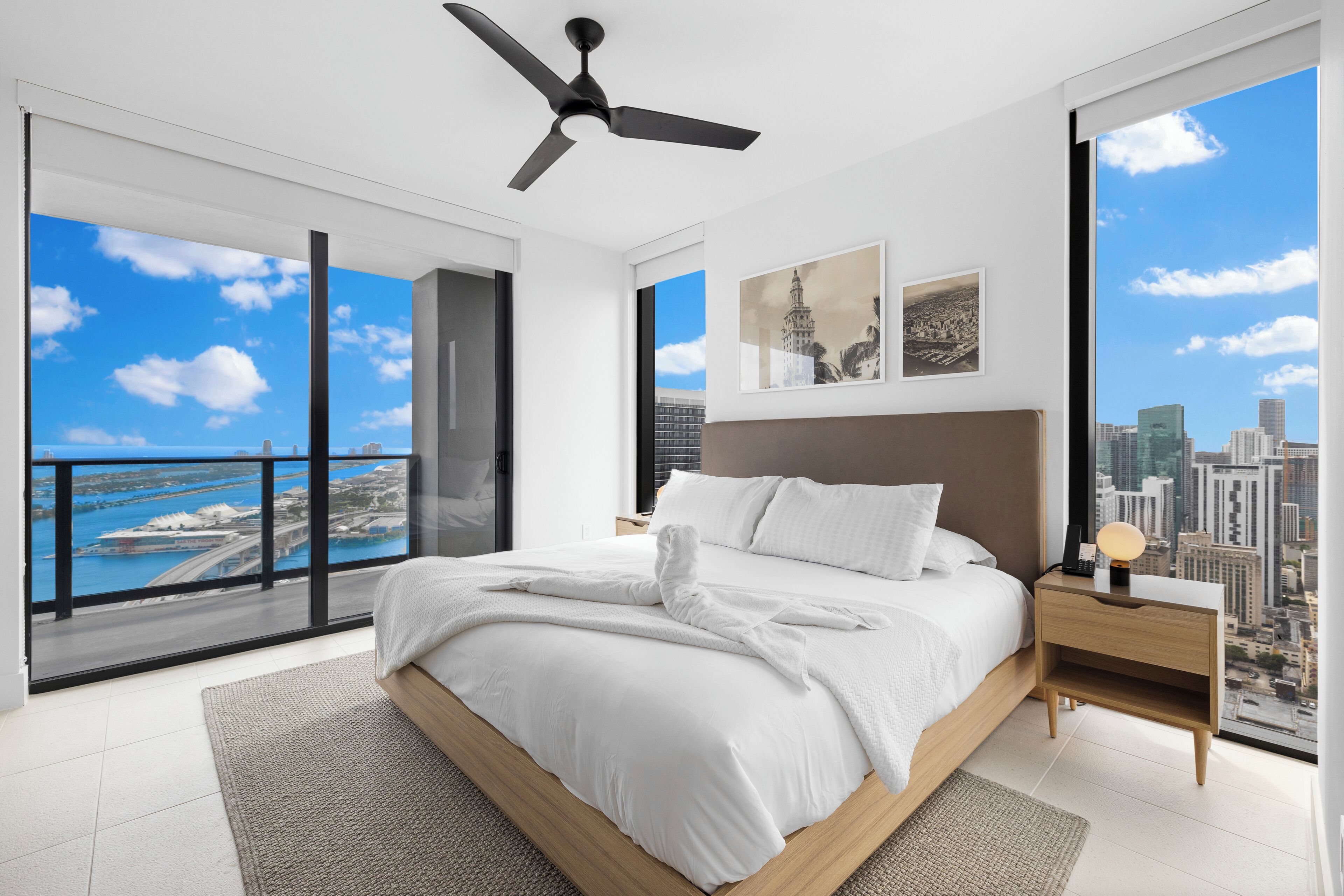 Departamento de lujo, 3 habitaciones, vista al océano | Ropa de cama de alta calidad y espacio para trabajar con laptop 