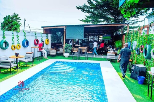 Pool - MG WAY HOTEL (Asaba)