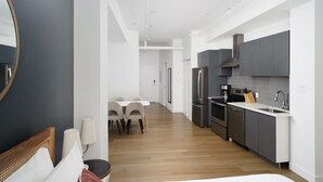 Interior - Bakan- Studio Downtown/Old Montreal (Montréal)