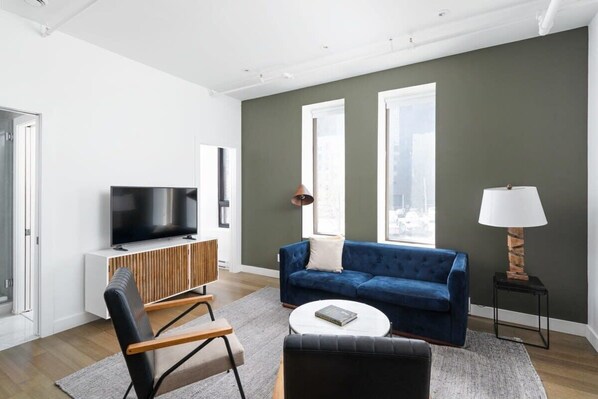 Televisio, työhuone