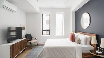 1 bedroom, desk, iron/ironing board, travel cot