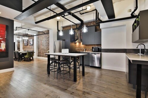 New York Style Loft 5Beds-2BA- Plateau Mt Royal