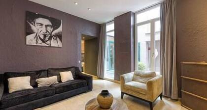 Authentic Belgian home, downtown