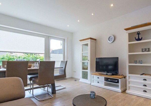 Living area - Holiday Apartment Norddeich (Norden)