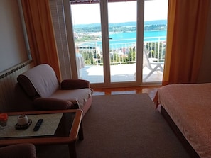 Apartment | 2 Schlafzimmer, individuell eingerichtet