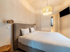 1 chambre, ameublement personnalisé, draps fournis