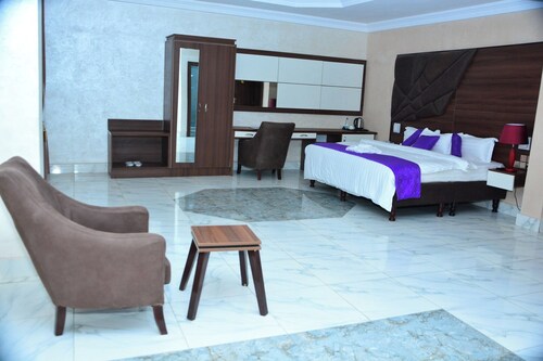 Top Rank Hotel Galaxy Asaba