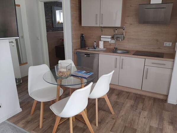 Private kitchen - Our Beach House "smile" (Röbel/Müritz)