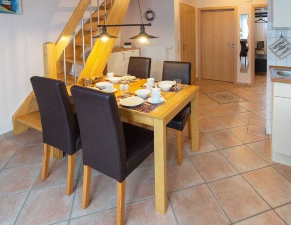 House | Dining