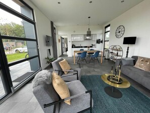 Chalet | Dining - "sunkiss at the Ijsselmeer" (Enkhuizen)