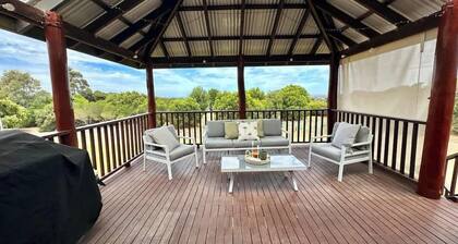 Meelup Mia: The Dream Down South Beach Getaway